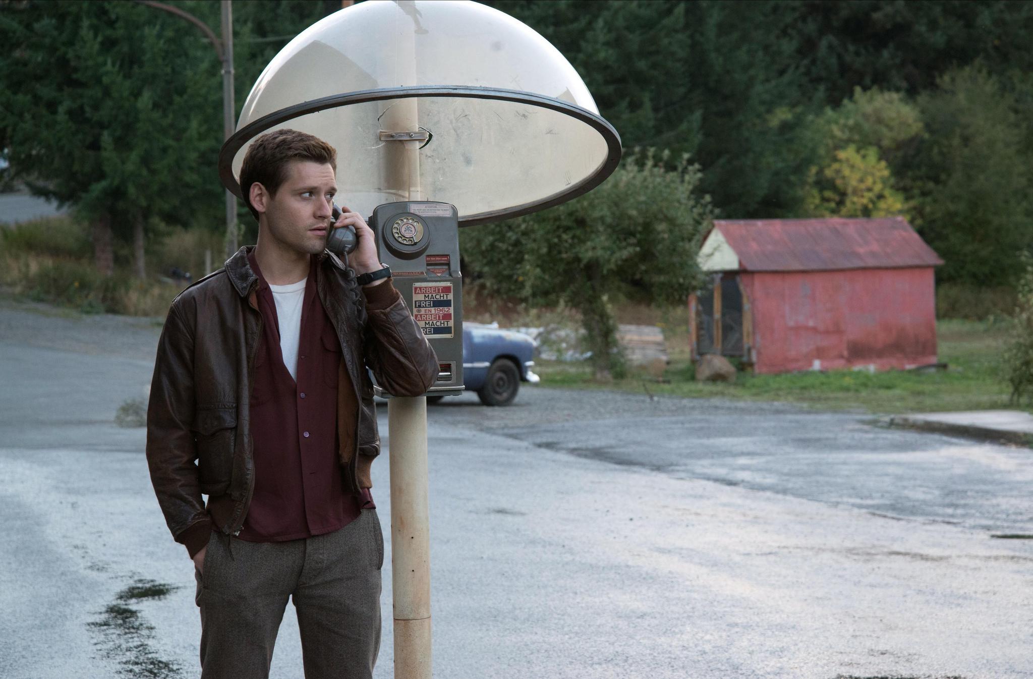 Jonathan Rhys Meyers ve Luke Kleintank'ı bir araya getiren gerilim!