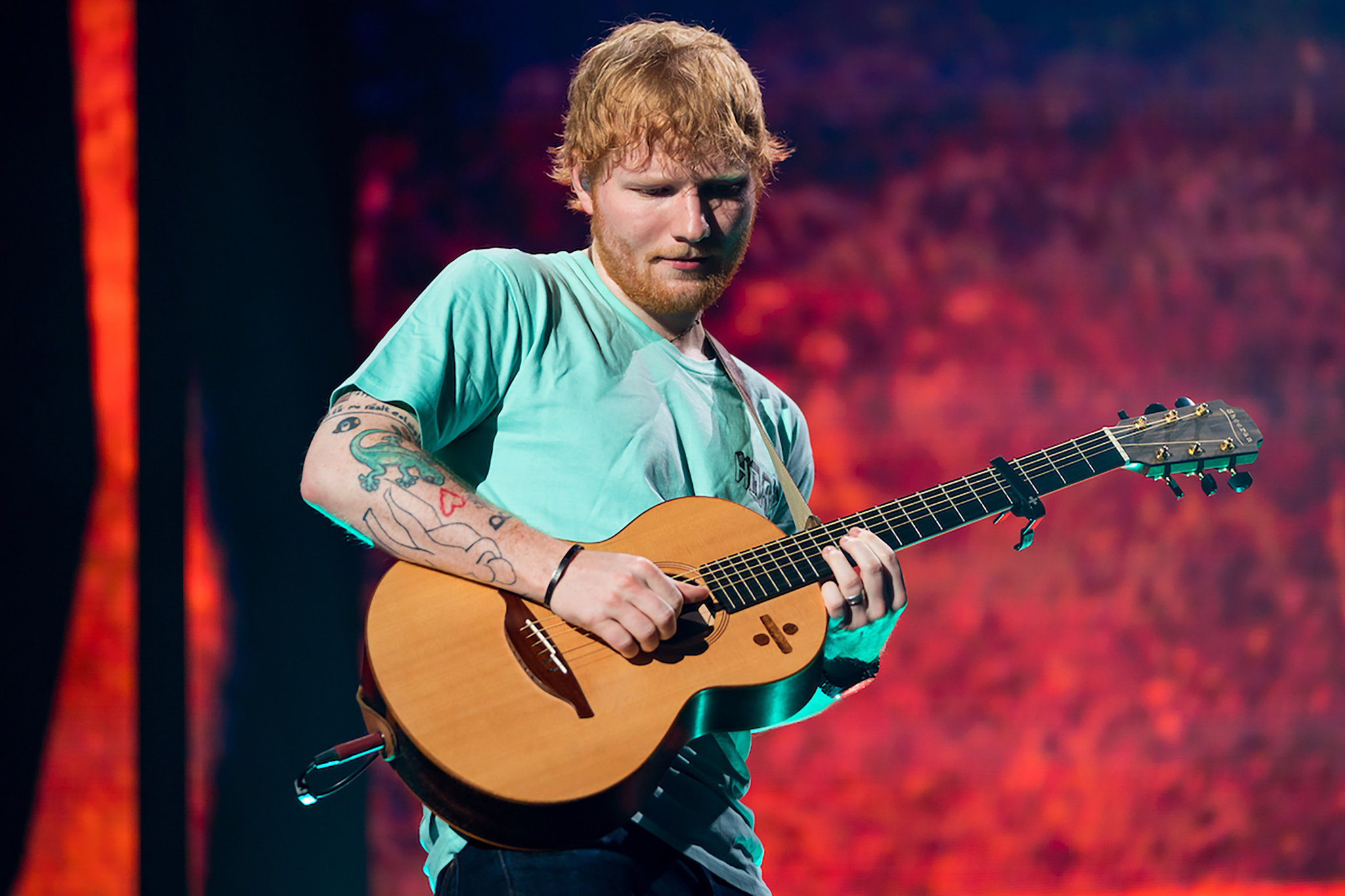 Ed Sheeran: Yeni şarkılarımı söyleyince kızım ağlıyor