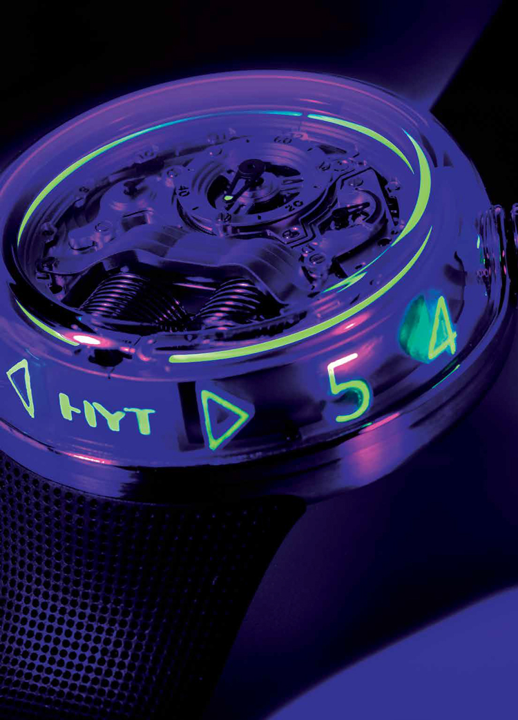 Karanlıkta Daha Çok Parlayan Saatler