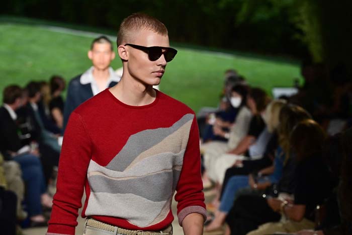 Giorgio Armani İlkbahar/Yaz 2022 Erkek Koleksiyonu Tanıtıldı