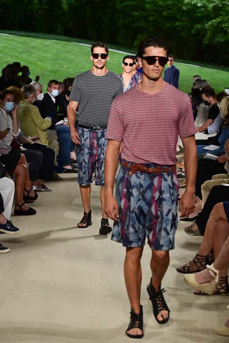 Giorgio Armani İlkbahar/Yaz 2022 Erkek Koleksiyonu Tanıtıldı