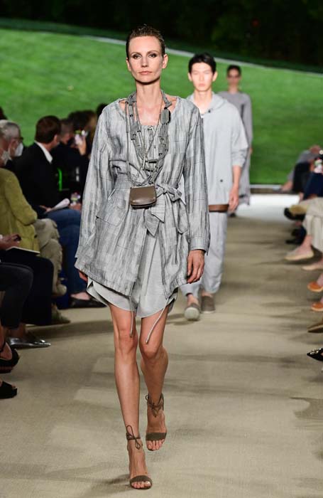 Giorgio Armani İlkbahar/Yaz 2022 Erkek Koleksiyonu Tanıtıldı