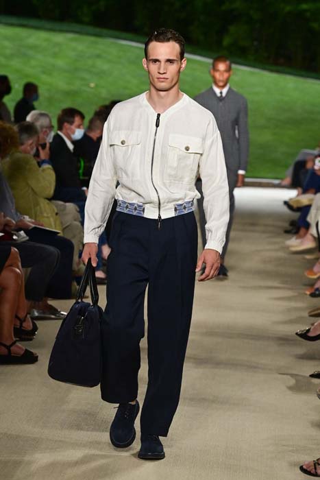 Giorgio Armani İlkbahar/Yaz 2022 Erkek Koleksiyonu Tanıtıldı