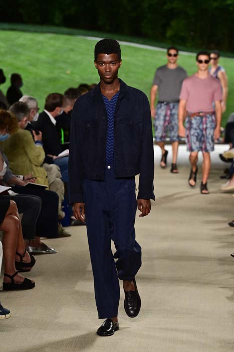 Giorgio Armani İlkbahar/Yaz 2022 Erkek Koleksiyonu Tanıtıldı