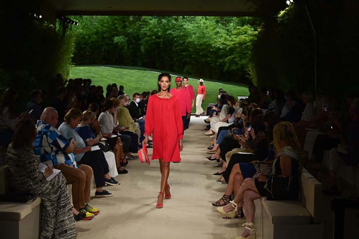 Giorgio Armani İlkbahar/Yaz 2022 Erkek Koleksiyonu Tanıtıldı