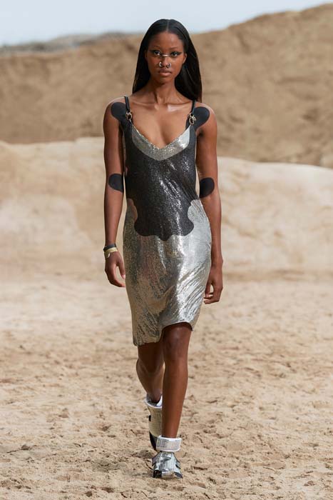 Evrensel Pasaport: Burberry İlkbahar/Yaz 2022 Erkek Koleksiyonu