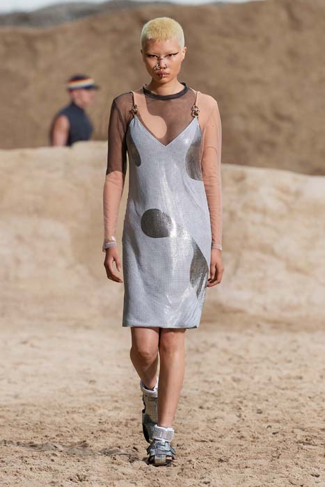 Evrensel Pasaport: Burberry İlkbahar/Yaz 2022 Erkek Koleksiyonu