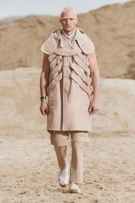 Evrensel Pasaport: Burberry İlkbahar/Yaz 2022 Erkek Koleksiyonu