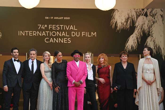 74. Cannes Film Festivali Annette Filmiyle Başladı