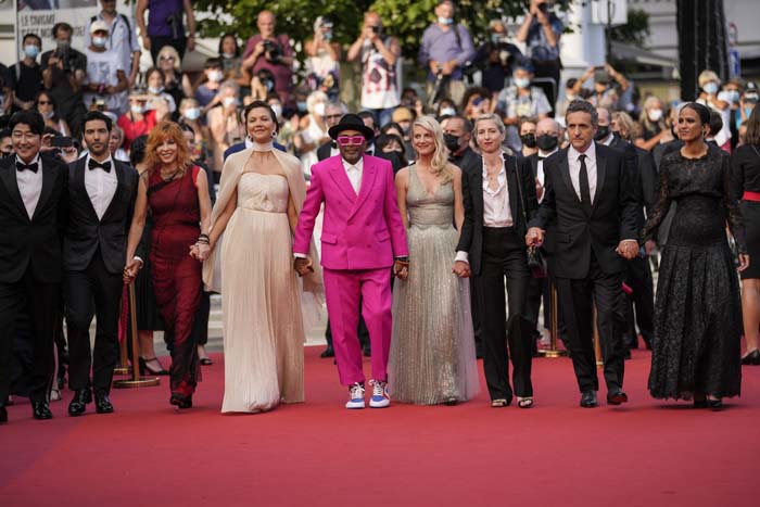 74. Cannes Film Festivali Annette Filmiyle Başladı