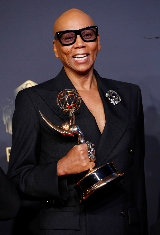 2021 Emmy Ödülleri'nde şıklık geçidi