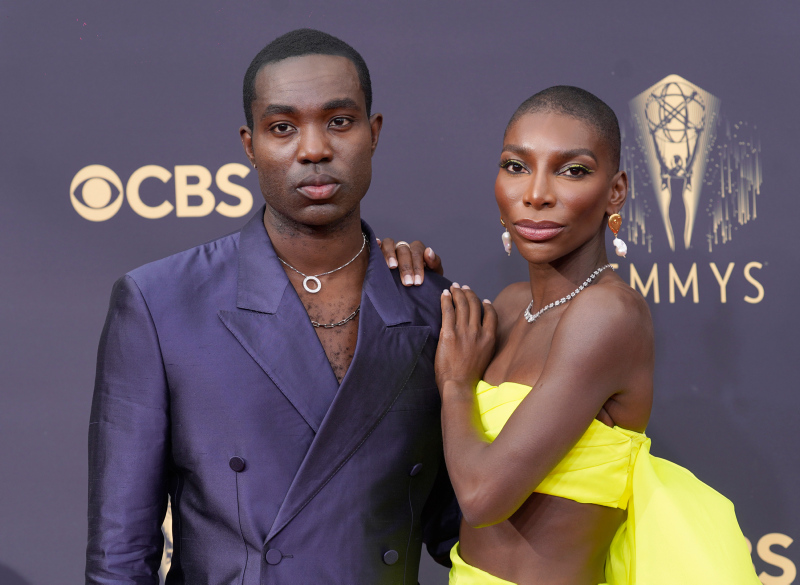 2021 Emmy Ödülleri'nde şıklık geçidi