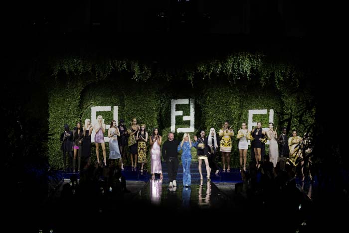 Fendi ve Versace'nin Destansı İş Birliği