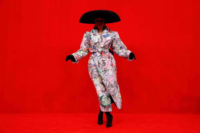 'Simpsonlar' Balenciaga ile Paris Moda Haftası'nda Buluştu