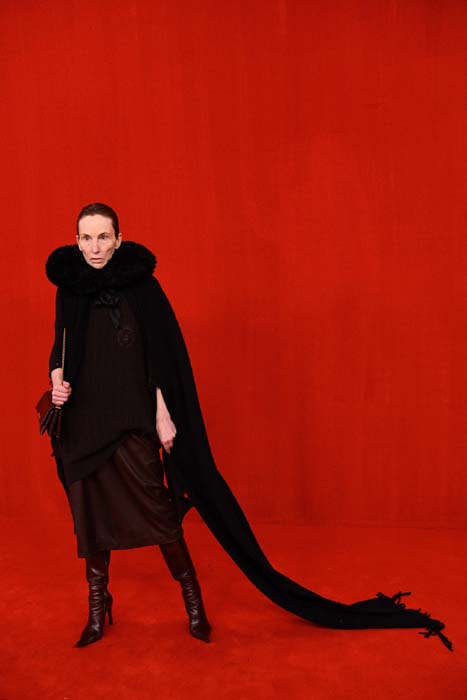 'Simpsonlar' Balenciaga ile Paris Moda Haftası'nda Buluştu