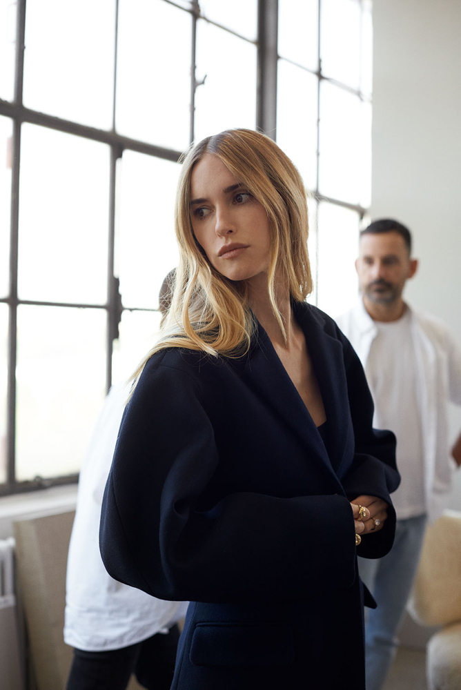 Mango yeni özel koleksiyonu piyasaya sürüyor