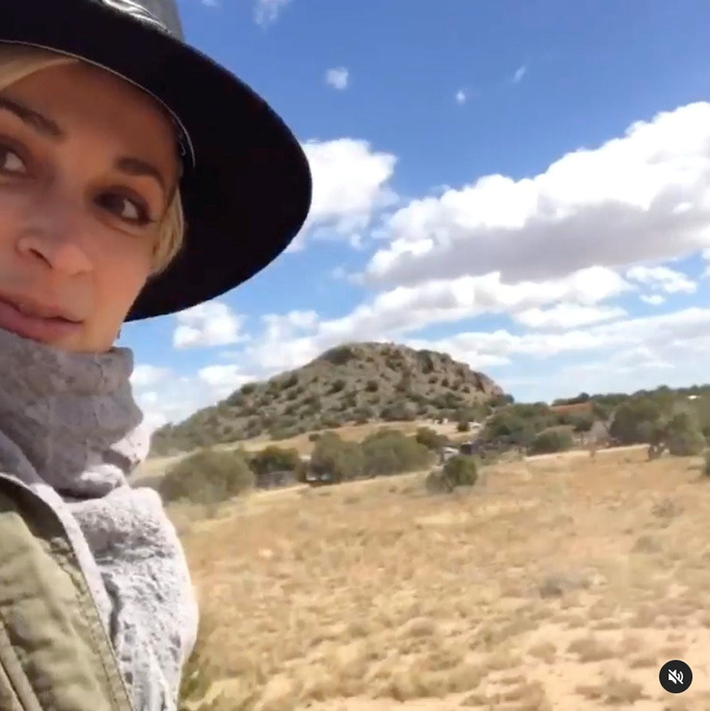 Yeni ayrıntılar: Alec Baldwin silahı kameraya doğrulttu