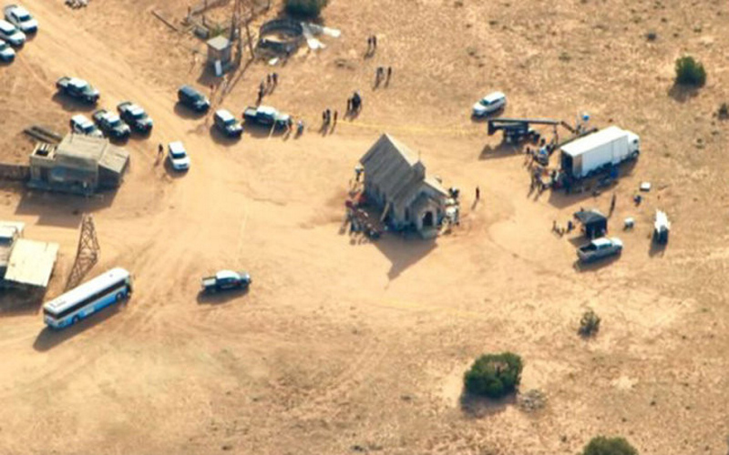 Yeni ayrıntılar: Alec Baldwin silahı kameraya doğrulttu