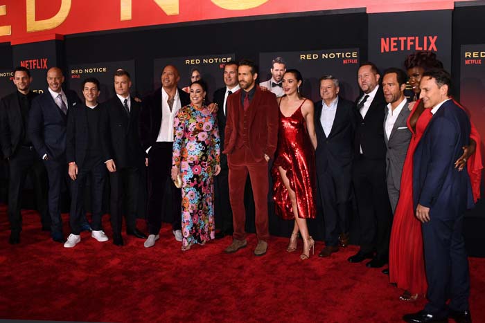 Red Notice Filminin Prömiyeri Yapıldı