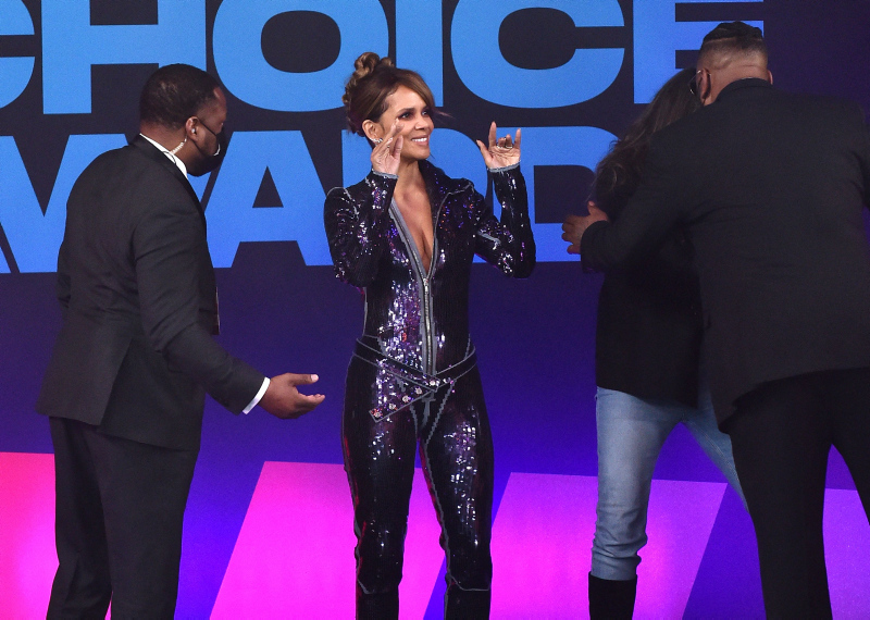 47. People's Choice Ödülleri Sahiplerini Buldu