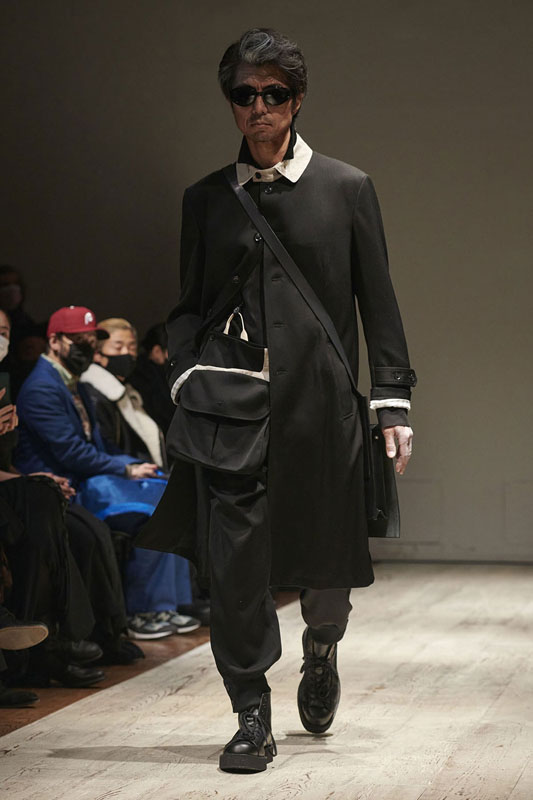 Gotik Esintiler: Yohji Yamamoto Sonbahar Kış 22 Koleksiyonu