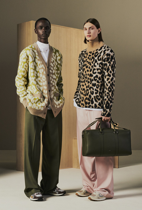 Yeni Dior Lingot Çanta Serisi Seyahate Davet Ediyor