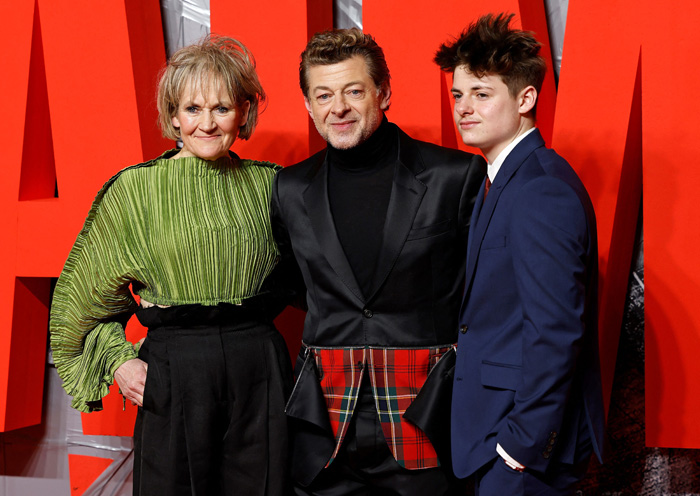 Robert Pattinson ve Zoe Kravitz The Batman'in Londra Galasında!