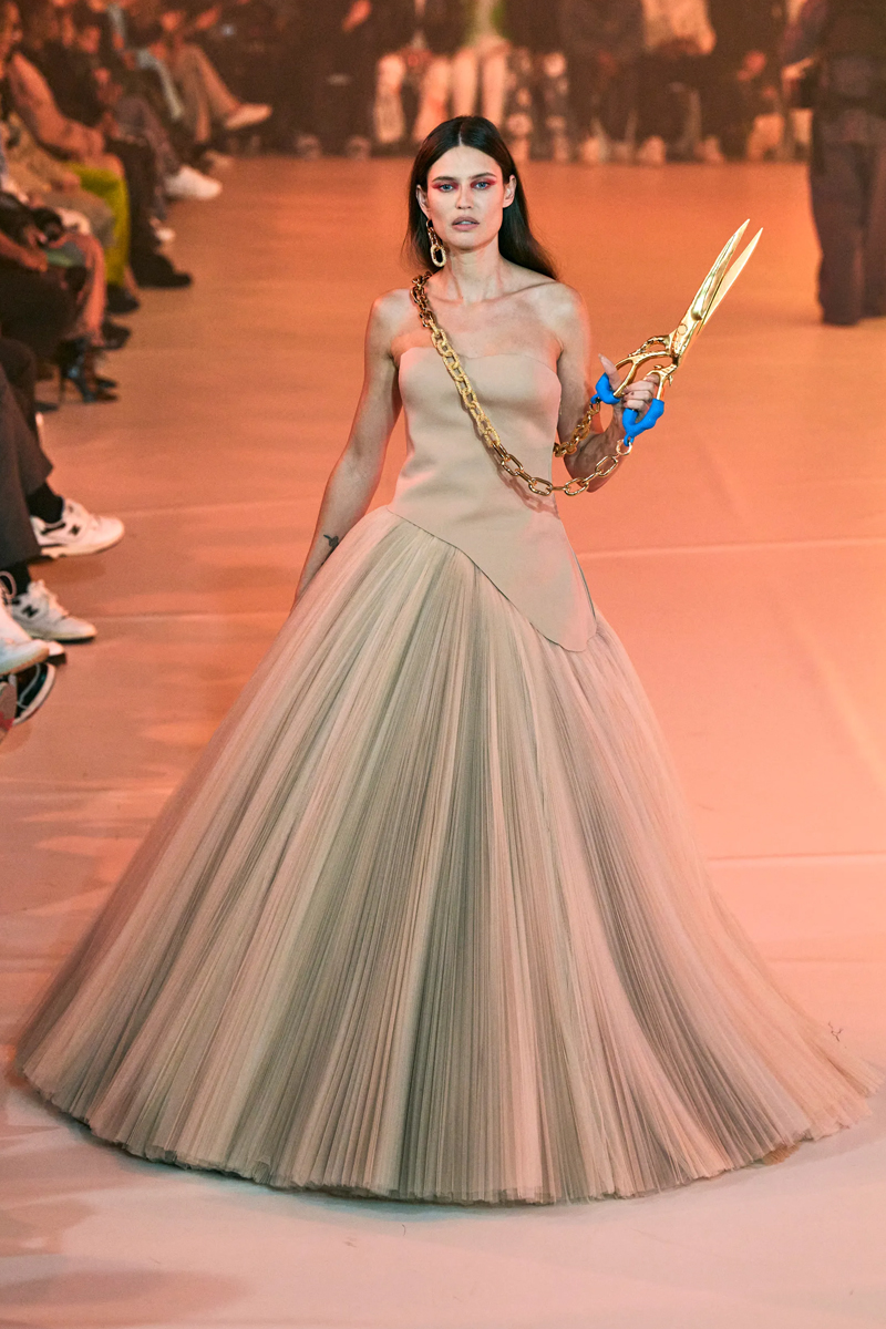 Off-White™'ın Sonbahar 2022 Koleksiyonu Virgil'in Yaratıcı Mirasını Sürdürüyor