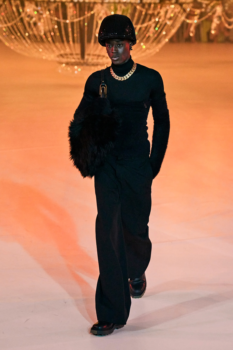 Off-White™'ın Sonbahar 2022 Koleksiyonu Virgil'in Yaratıcı Mirasını Sürdürüyor