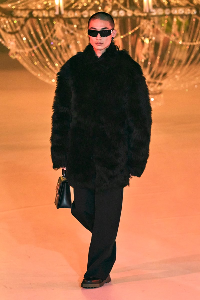 Off-White™'ın Sonbahar 2022 Koleksiyonu Virgil'in Yaratıcı Mirasını Sürdürüyor