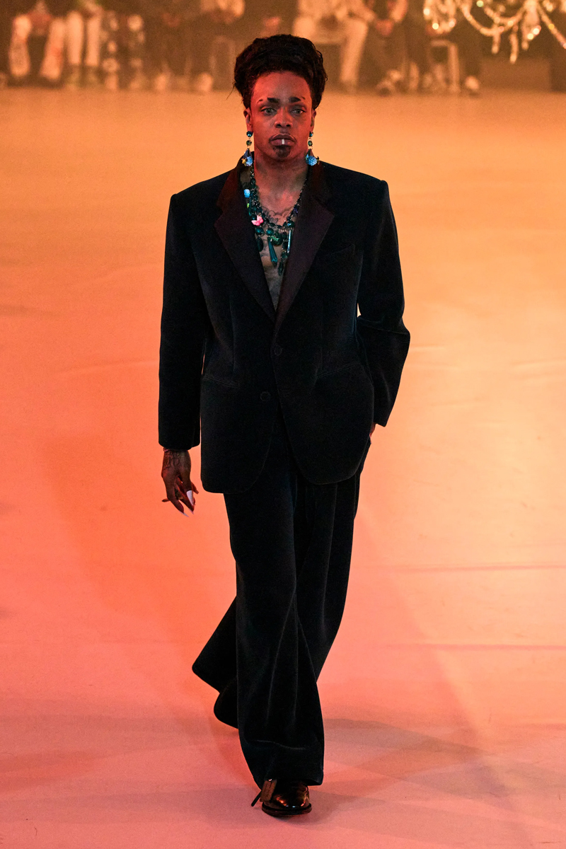 Off-White™'ın Sonbahar 2022 Koleksiyonu Virgil'in Yaratıcı Mirasını Sürdürüyor