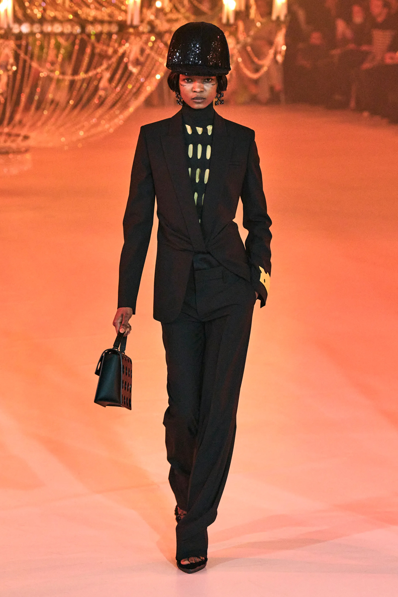 Off-White™'ın Sonbahar 2022 Koleksiyonu Virgil'in Yaratıcı Mirasını Sürdürüyor