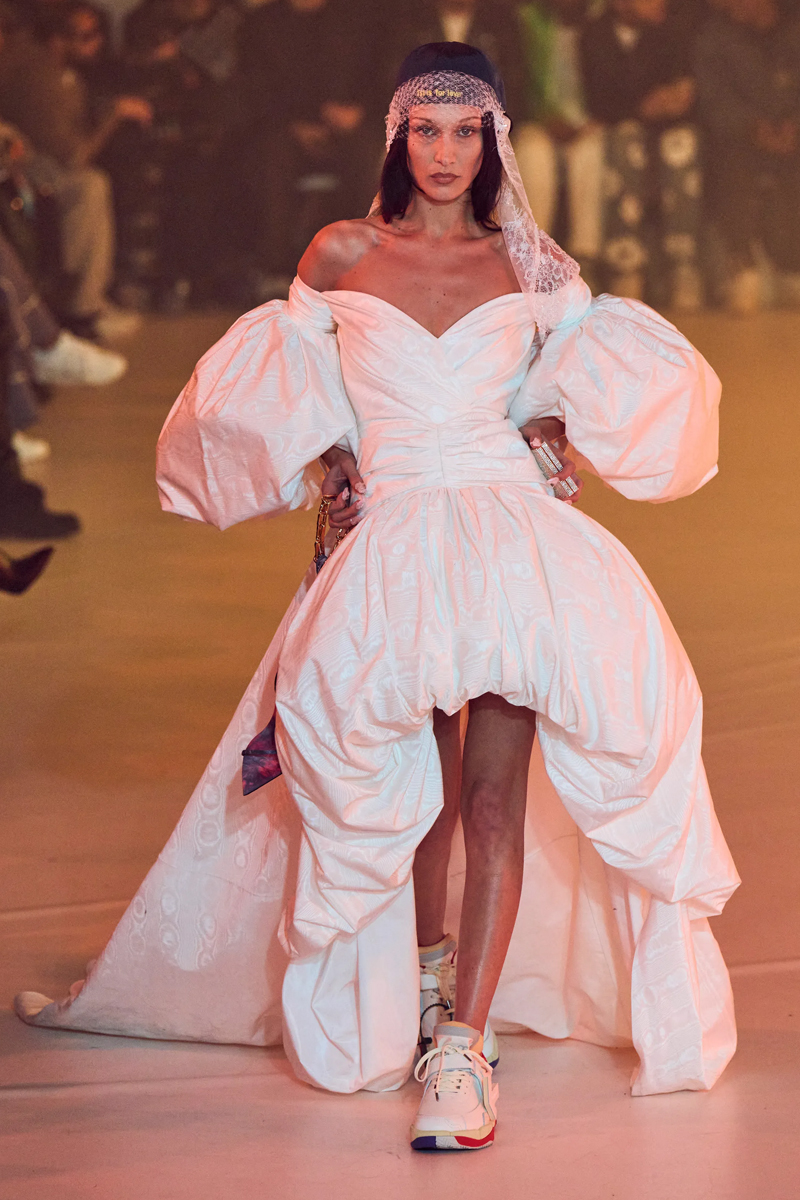 Off-White™'ın Sonbahar 2022 Koleksiyonu Virgil'in Yaratıcı Mirasını Sürdürüyor