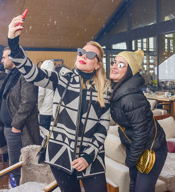 Kartalkaya'nın zirvesinde renkli ve eğlenceli etkinlik