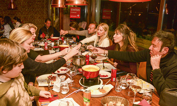 Kartalkaya'nın zirvesinde renkli ve eğlenceli etkinlik