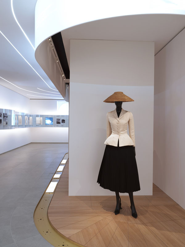 Miras ve işçiliğin kutlaması: Galerie Dior