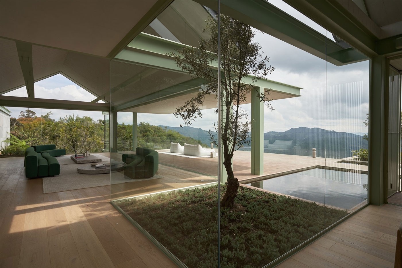 J Balvin'in Minimalist Villası