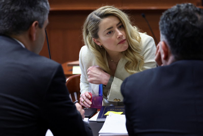 Polise göre Amber Heard şiddet mağduru değil