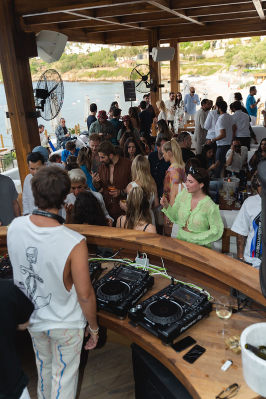 The Bodrum EDITION 5. sezon açılış davetinde ünlü isimleri ağırladı