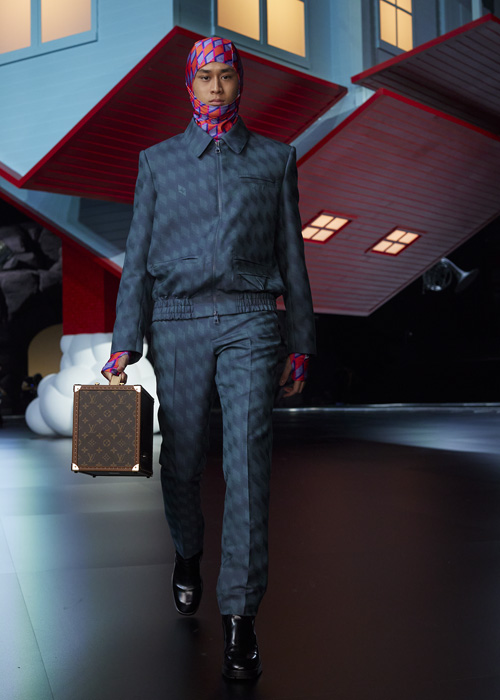 Louis Vuitton Erkek Sonbahar-Kış 2022 Koleksiyonu Bangkok'ta!