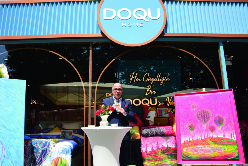 Özel koleksiyon için ünlü isimler ressam oldu