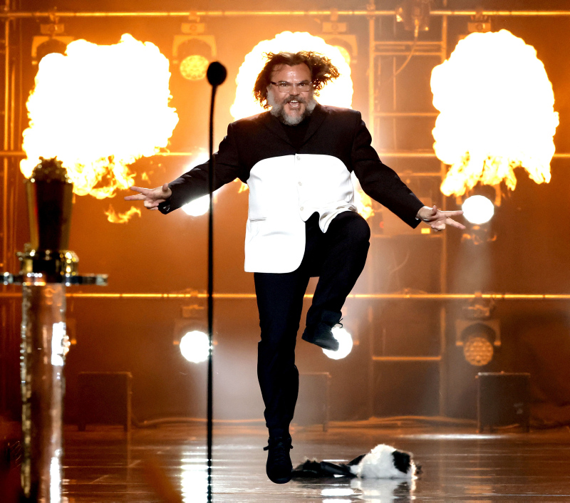 2022 MTV Sinema ve TV Ödülleri'nde yıldızlar geçidi