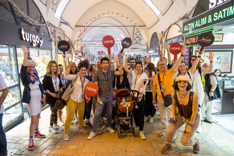 Jumbo 75. yılını Home Art dergisi ile düzenlediği tasarım yürüyüşüyle kutladı
