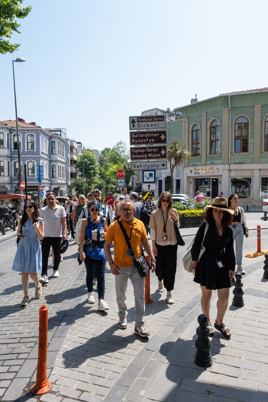 Jumbo 75. yılını Home Art dergisi ile düzenlediği tasarım yürüyüşüyle kutladı