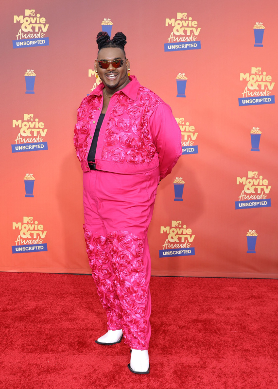 2022 MTV Sinema ve TV Ödülleri'nde yıldızlar geçidi