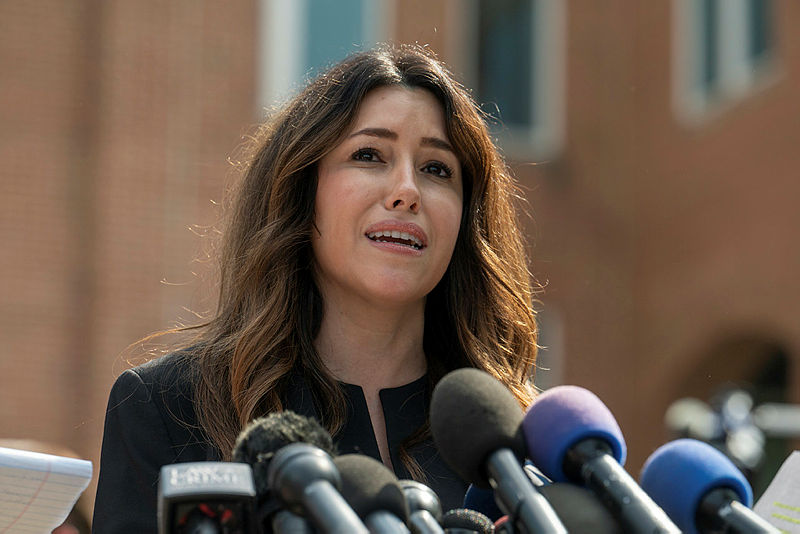 Hollywood Johnny Depp'in avukatının peşinde