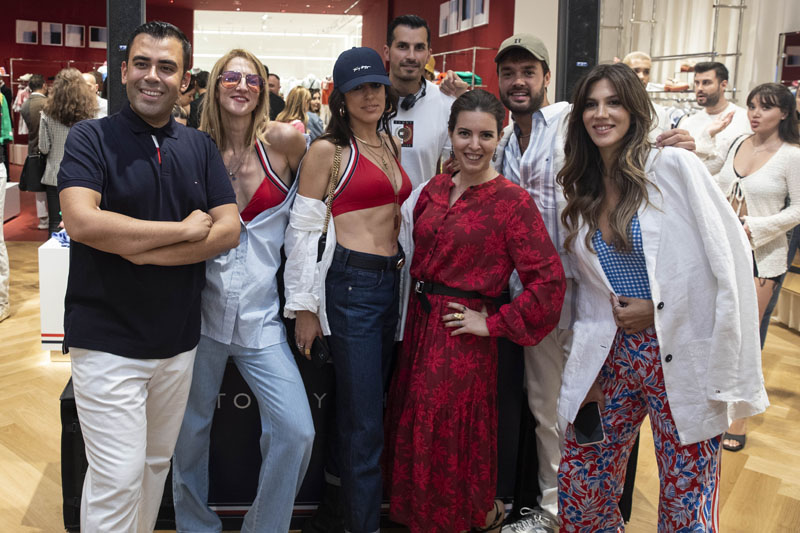 Tommy Hilfiger konsept mağazasının açılış partisinde buluştular