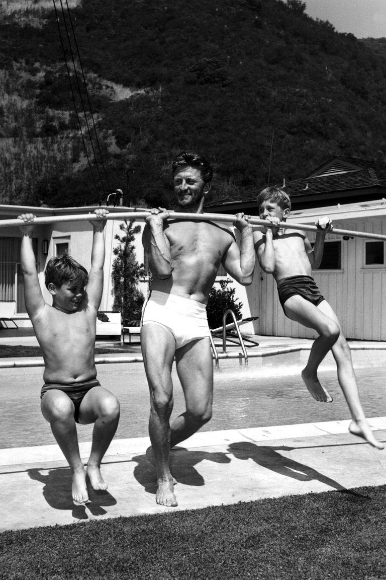 Babalığı Çok Havalı Gösteren Ünlü Babalar