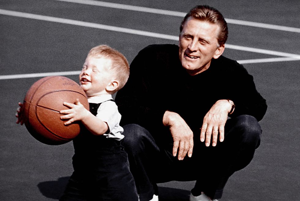 Babalığı Çok Havalı Gösteren Ünlü Babalar