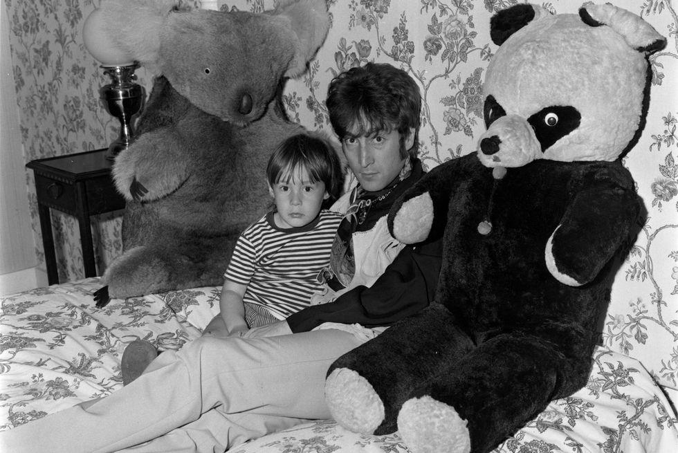 Babalığı Çok Havalı Gösteren Ünlü Babalar